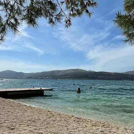 Διαμέρισμα Roko Τρογκίρ